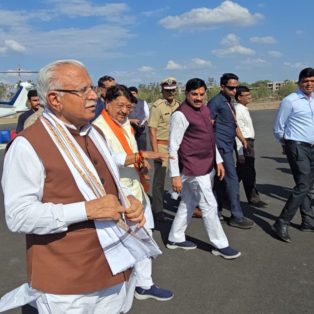 cm-yadav,-union-minister-khattar-reach-ujjain:to-attend-2-review-meetings-at-administrative-complex