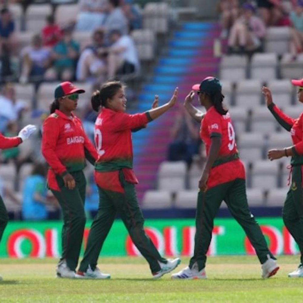 pakistan-out-of-women’s-t20-wc-after-loss-to-bangladesh:england-beat-scotland,-australia-continue-winning-run-with-victory-over-ireland