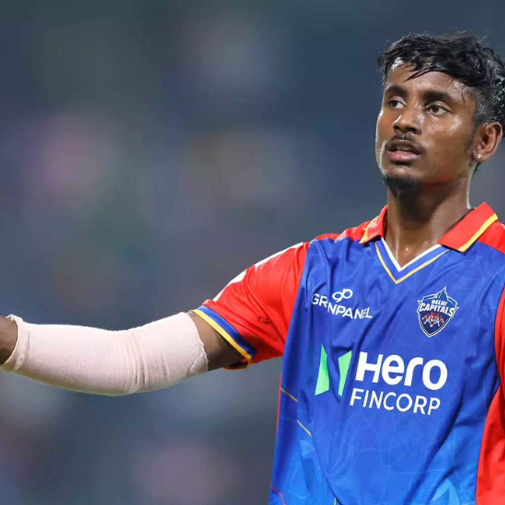 marriage-promise-row-hits-ipl-cricketer-abishek-porel:karnataka-medical-student-files-complaint-in-hooghly,-wicketkeeper-denies-allegations