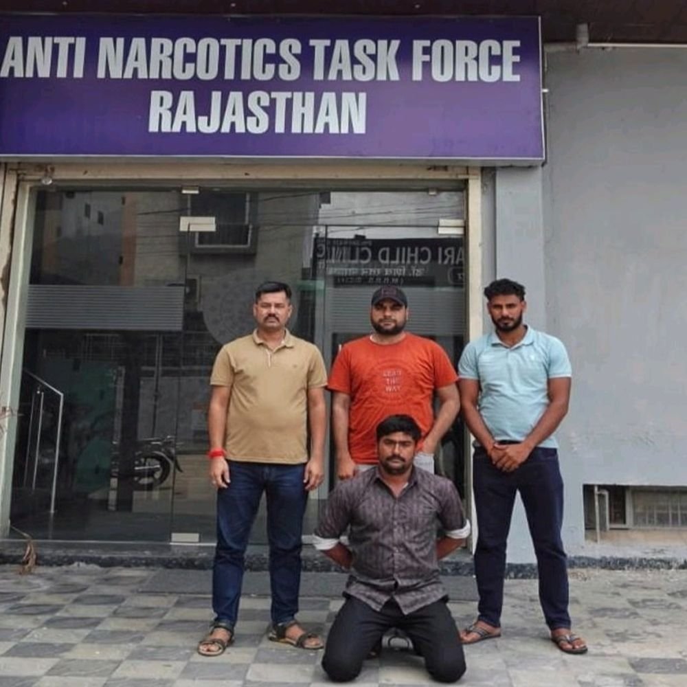 smuggler-caught-after-2,500-km-chase:rajasthan-antf-nabs-wanted-criminal-with-₹25,000-bounty