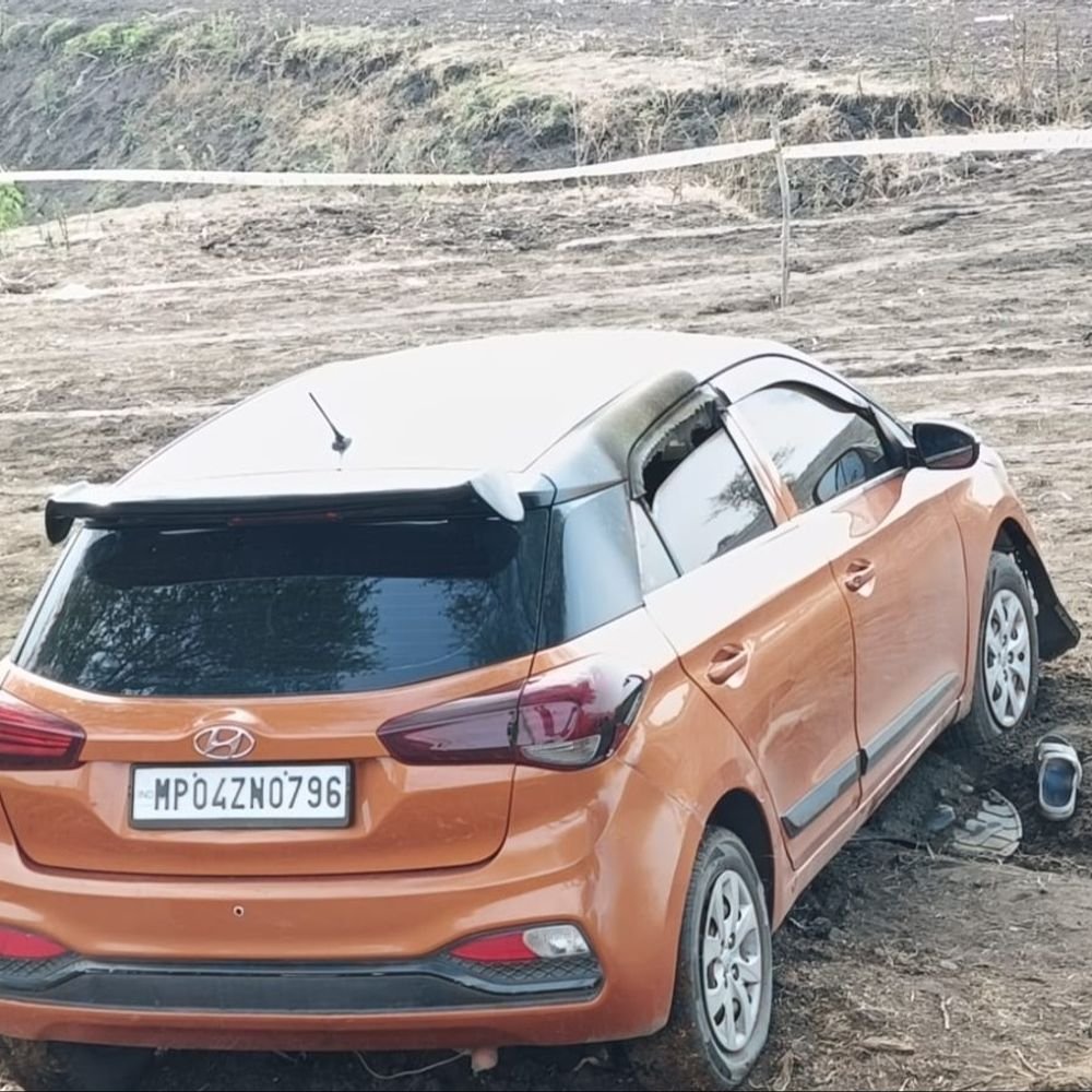 blood-soaked-bodies-of-man,-woman-found-inside-car-in-ashoknagar:gunshot-wound-on-man’s-head,-injuries-on-woman’s-body;-pistol-recovered-from-inside-car
