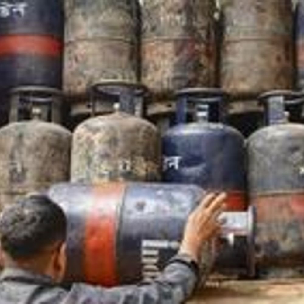 government-restores-commercial-packed-lpg-supplies-to-pre-crisis-levels:re-establishes-bulk-gas-supplies-to-50%-of-pre-iran-war-levels