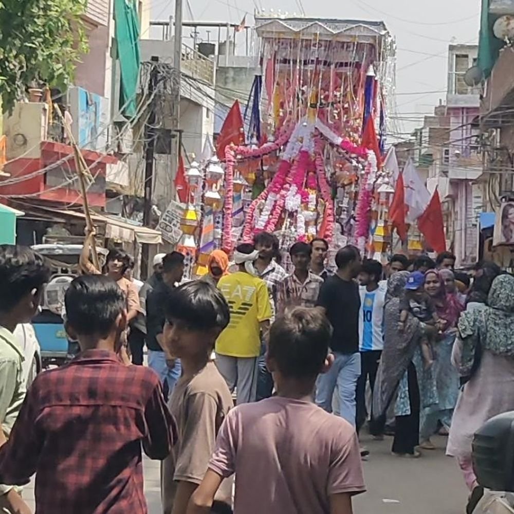 muharram-processions-march-through-gwalior-without-djs:tazias-laid-to-rest-at-karbala-amid-tight-security
