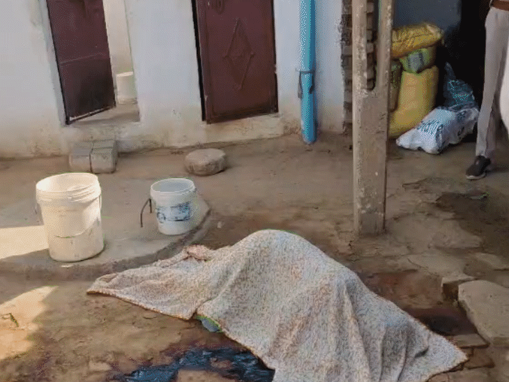 man-kills-wife,-2-sons-with-axe-in-morena:later-jumps-in-front-of-train-to-end-his-life;-police-investigate-motive