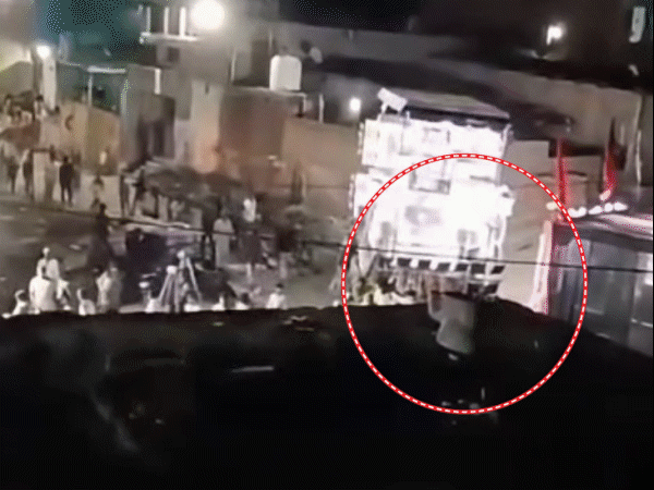 video-|-tazia-touches-high-tension-wire-in-ratlam-during-muharram:3-die-of-electrocution;-lineman-suspended,-2-workers-dismissed