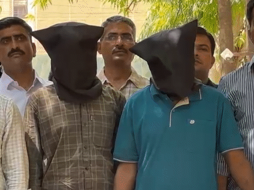 ₹2.49-crore-rajkot-robbery-case-cracks-open:3-accused-are-arrested-near-madhya-pradesh;-₹41-lakh-worth-of-contraband-is-seized