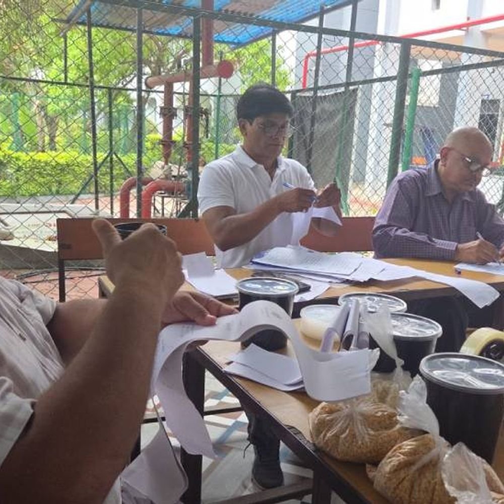 food-safety-dept-inspects-three-indore-schools:collects-22-food-samples,-shuts-hostel-mess-operating-without-mandatory-food-licence