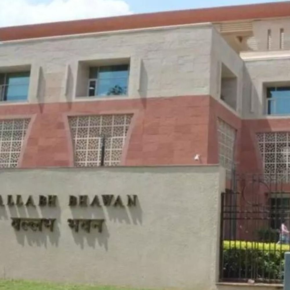 mp-resumes-govt-employee-promotions-after-10-years:depts-asked-to-complete-dpc-meetings,-promotion-orders-targeted-for-july-31
