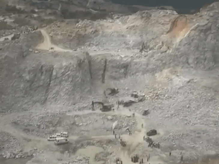 five-mp-labourers-killed-in-karnataka-quarry:seven-workers-die-after-massive-rock-collapse,-families-to-receive-₹10-lakh-each