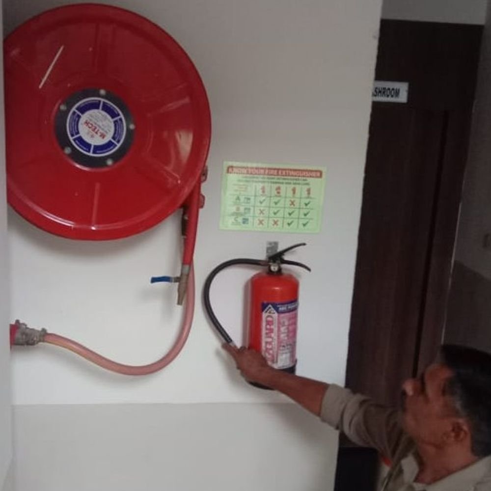 after-lucknow-coaching-fire,-safety-gaps-found-in-bhopal-institutes:coaching-centres-asked-to-submit-plans-for-fire-safety-upgrades