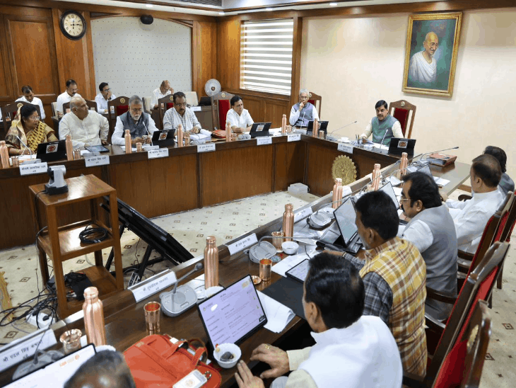 ‘no-eligible-employee-should-be-denied-promotion’,-says-cm:mp-to-pay-gujarat-₹217-crore-for-sardar-sarovar-project,-it-parks-in-every-district