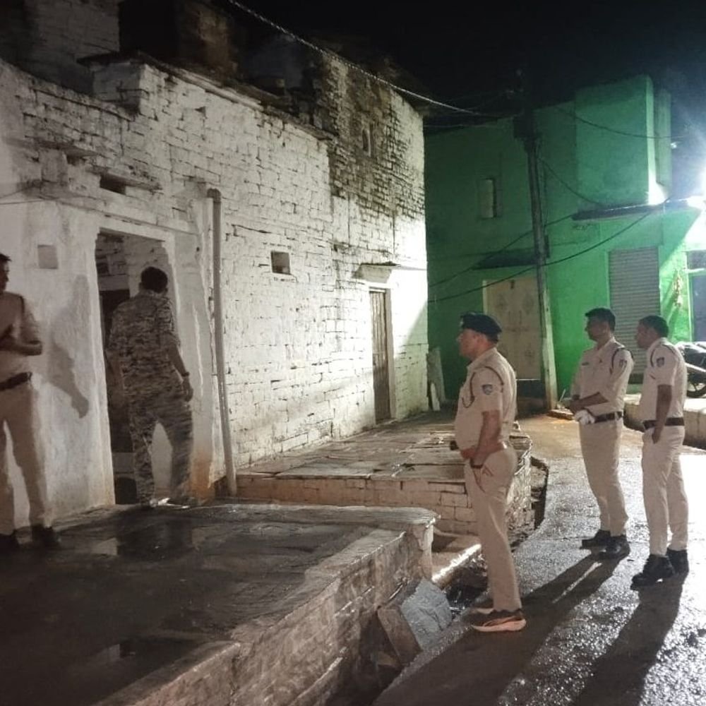 gwalior-police-arrest-222-absconders-in-one-night:270-history-sheeters-also-checked;-warning-issued