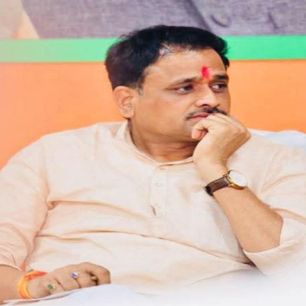 bjp-names-ashutosh-tiwari-as-datia-by-election-candidate:narottam-mishra-was-in-contention;-13-nomination-forms-sold-so-far