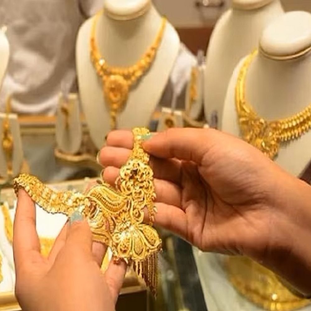 india’s-gold-demand-falls-by-6%:consumption-drops-to-131.4-tonnes-in-q1-after-modi’s-appeal,-higher-customs-duty