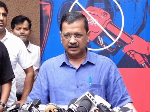 ‘stop-buying-petrol-diesel-vehicles-until-e100-compatible-models-available’:kejriwal-demands-pure-petrol,-e20-choice-at-pumps