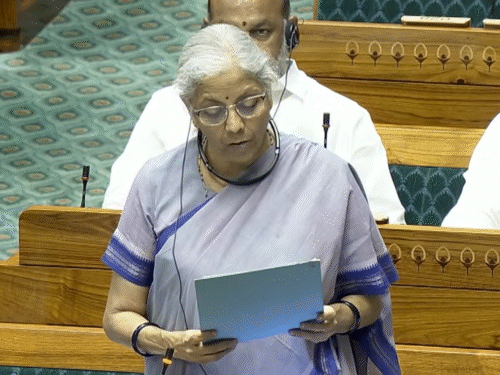 lok-sabha-passes-‘bankers-books-evidence-bill-2026’:digital-virtual-banking-records-will-be-considered-evidence-in-court;-british-era-law-will-end