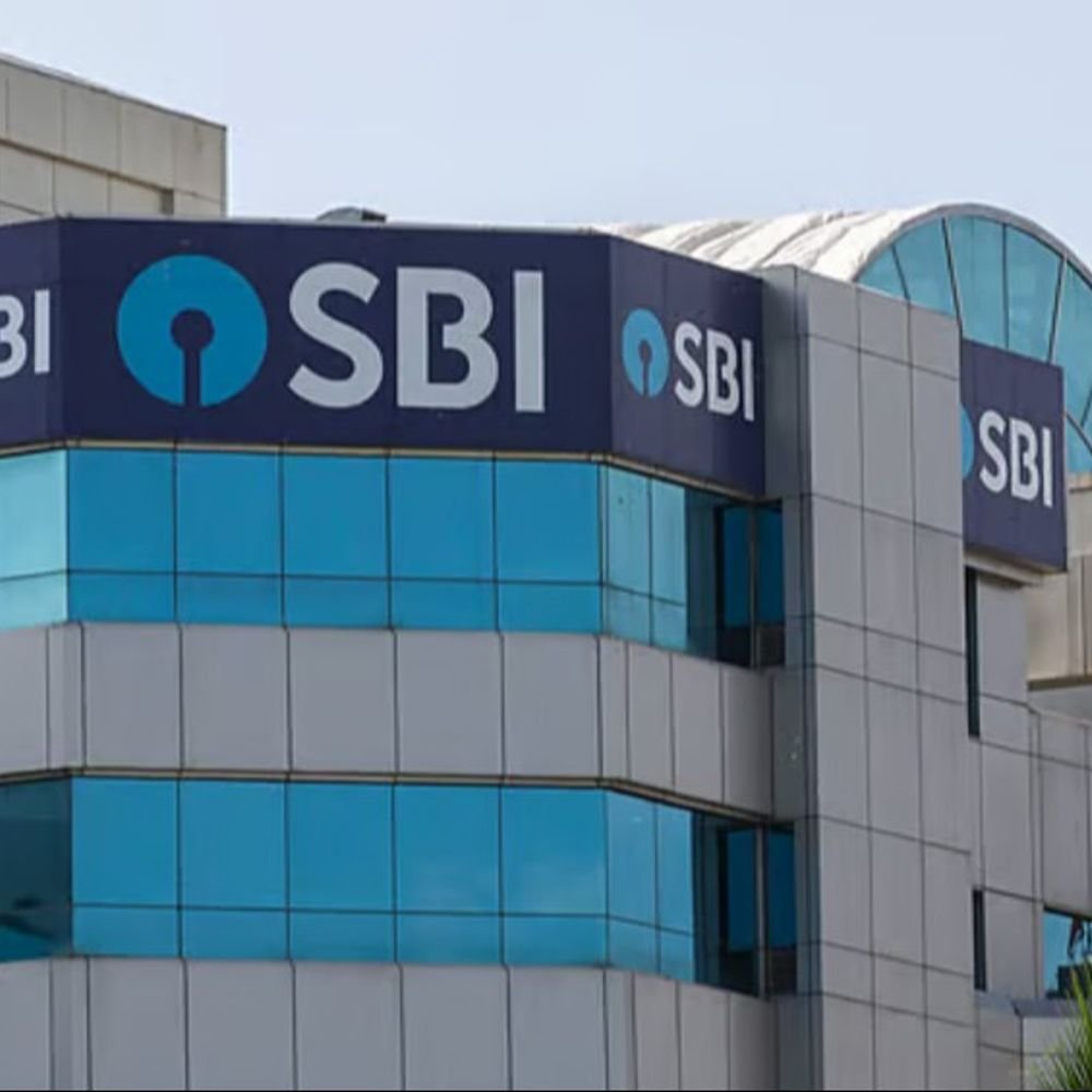 sbi-profit-rises-to-₹21,121-cr,loans-cross-₹50-lakh-cr:at-the-country’s-largest-govt-owned-bank,-deposit-growth-falls-to-9.7%
