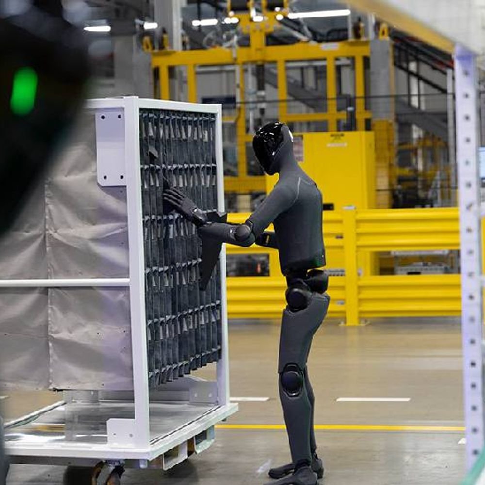 expensive-robots,-slow-work;-humans-still-ahead-of-machines:9.5-cr-spent-on-work-that-could-have-been-done-for-₹9,500,-but-was-not-effective