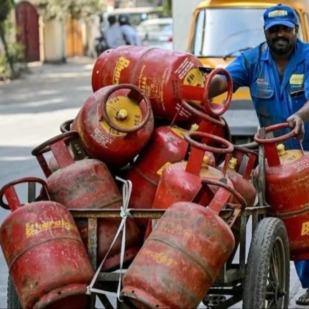 government-sets-lpg-production-targets-for-refineries:reliance-gets-largest-quota,-steps-taken-to-maintain-domestic-supply-in-crisis
