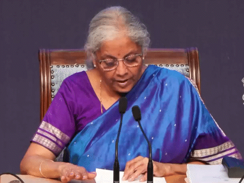 high-level-committee-to-be-formed-soon-for-banking-reforms:finance-minister-says-banks-have-lowest-npa,-this-is-right-time-to-bring-reforms