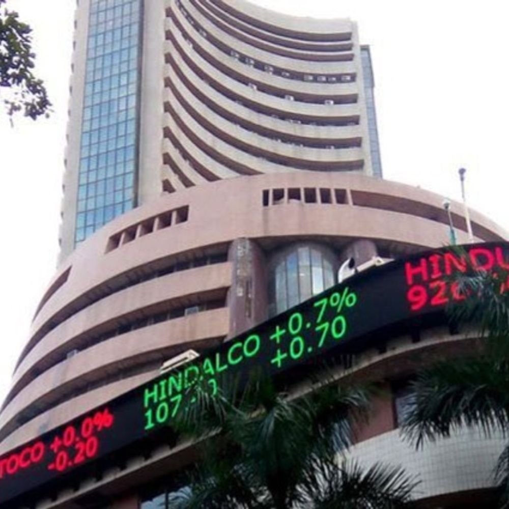 sensex-jumps-200-points,-nifty-above-24,300:it-and-banking-lead-rally