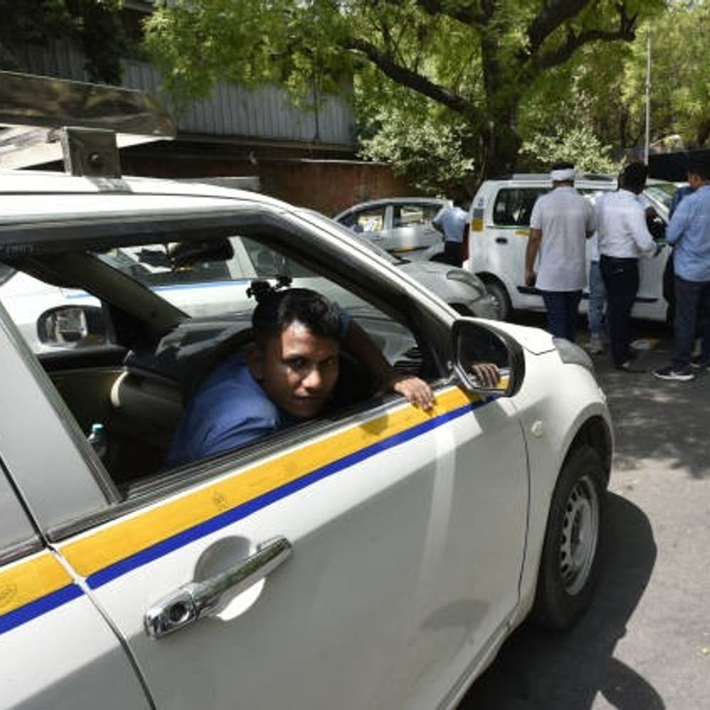 govt-plans-colourfull-driving-licences-for-citizens,-foreign-nationals:dl-to-carry-driver’s-blood-group-emergency-contact-numbers